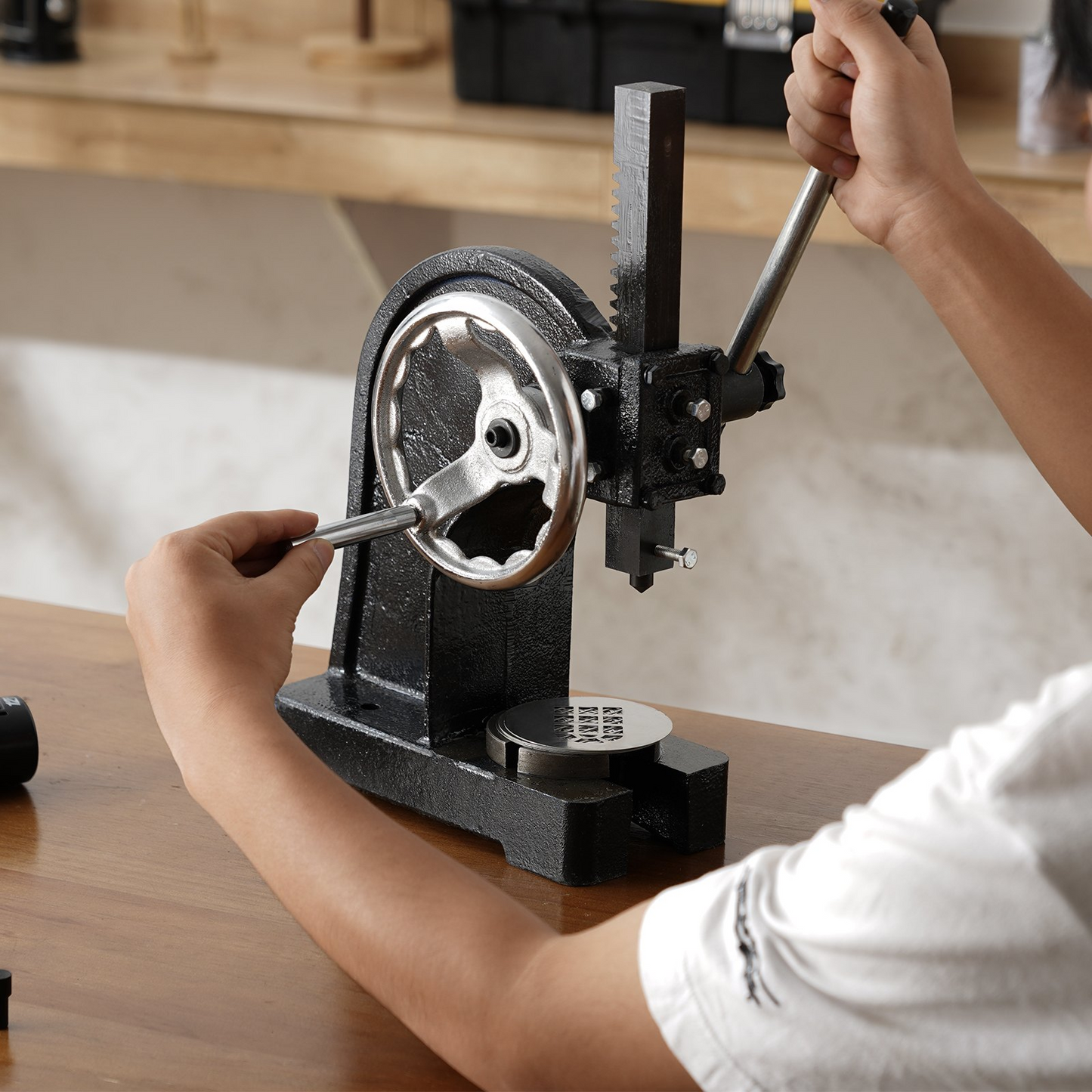 VEVOR Arbor Press 1 Ton Rivet Press Machine with Handwheel Cast Iron Assembly