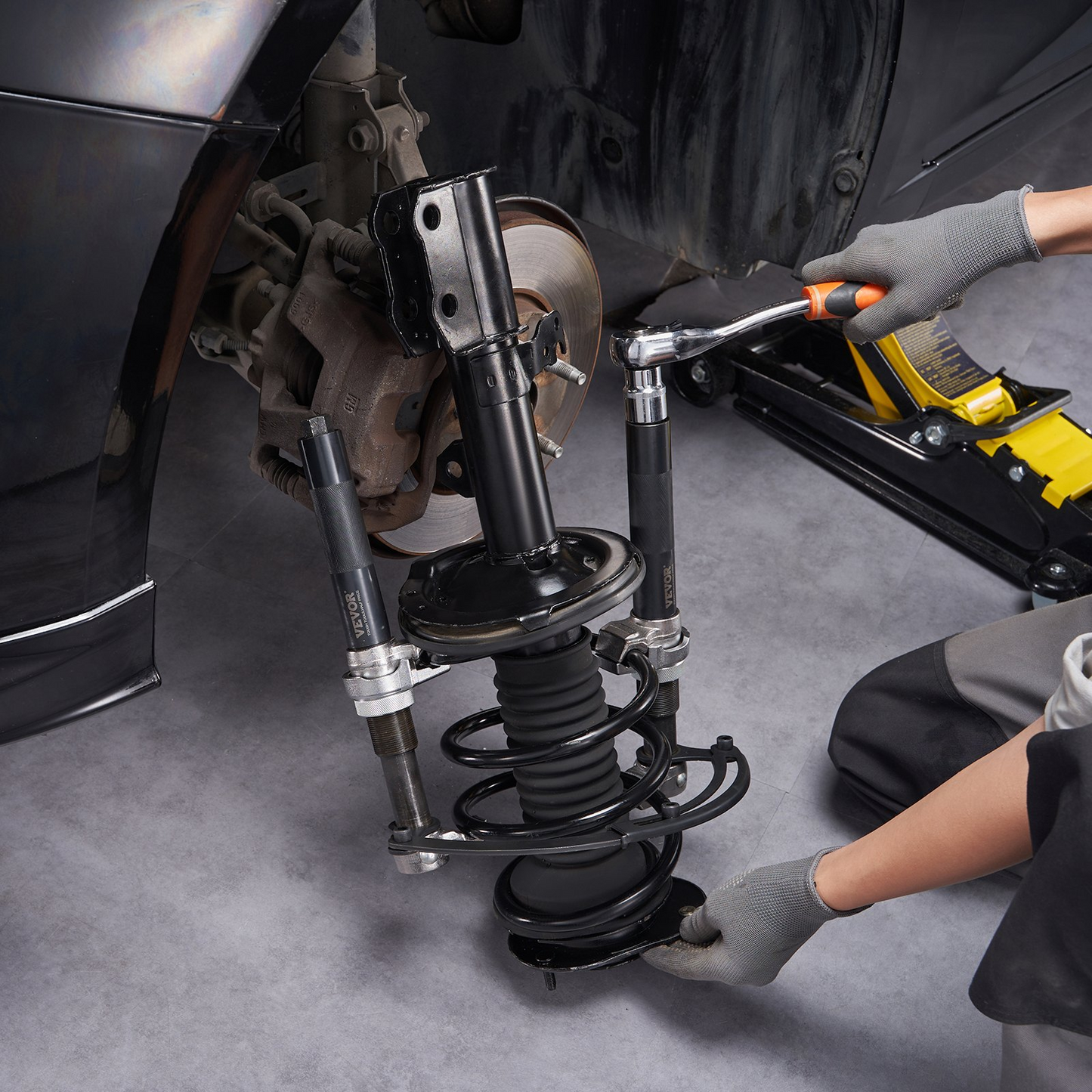 VEVOR Coil Spring Compressor Tool, 2 pcs Heavy Duty Macpherson Strut Spring Compressor Set, 1200.2 kg Strut Spring Compressor with Safety Bracket and Carrying Case, for Car Truck ATV UTV