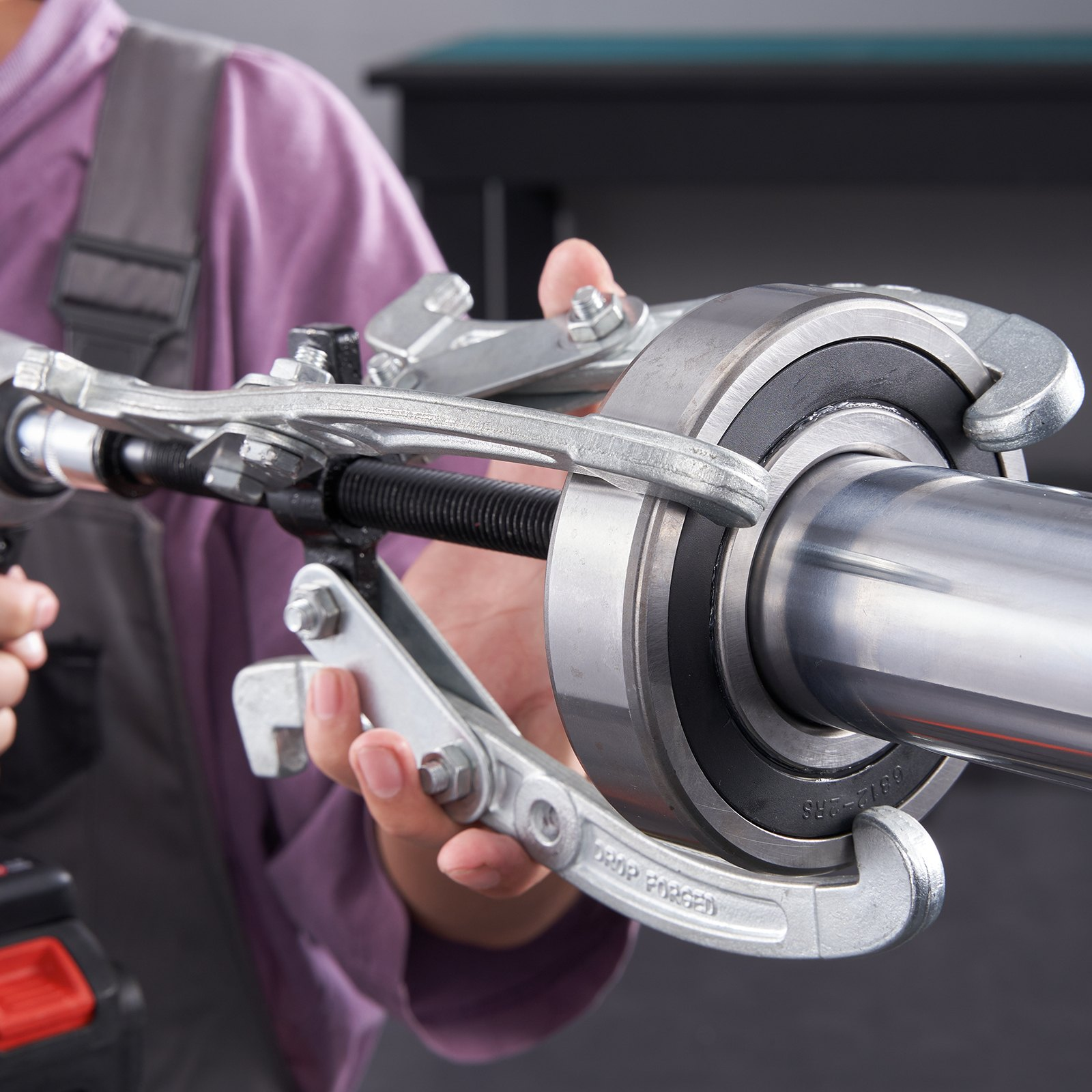 VEVOR Gear Puller Set, 76.2 mm 101.6 mm 152.4 mm 203.2 mm Puller Kit, 3 Jaw Gear Bearing Flywheel Pulley Removal Tool, 2 or 3 Reversible Jaws Wheel Puller, Vertically and Horizontally, External and Internal, 4-Piece